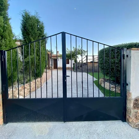 Holiday home Turisticos Rurales Entresierras